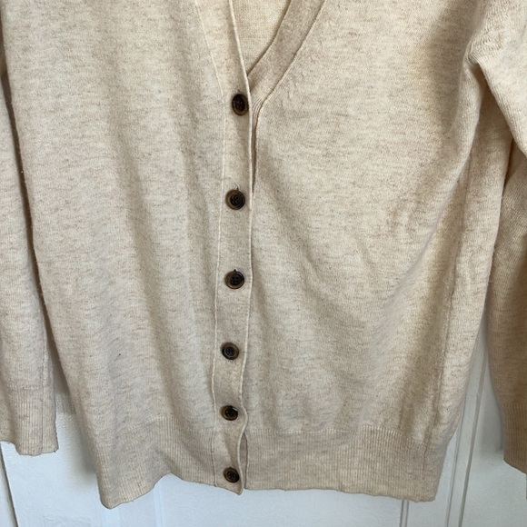J Crew Classic V Neck Knit Cardigan Sweater Wool Cashmere - Picture 4 of 8